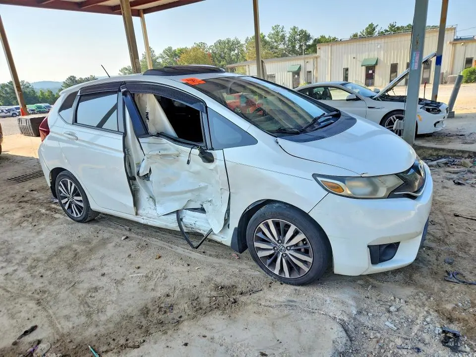 2016 HONDA FIT   