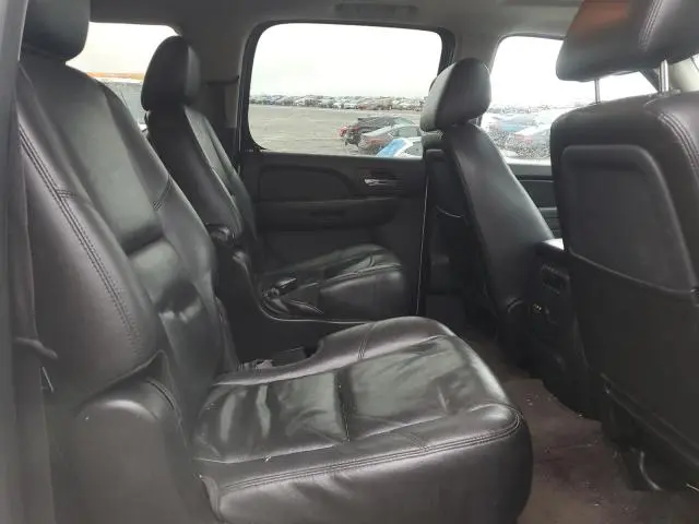 2011 GMC YUKON XL K1500 SLT  