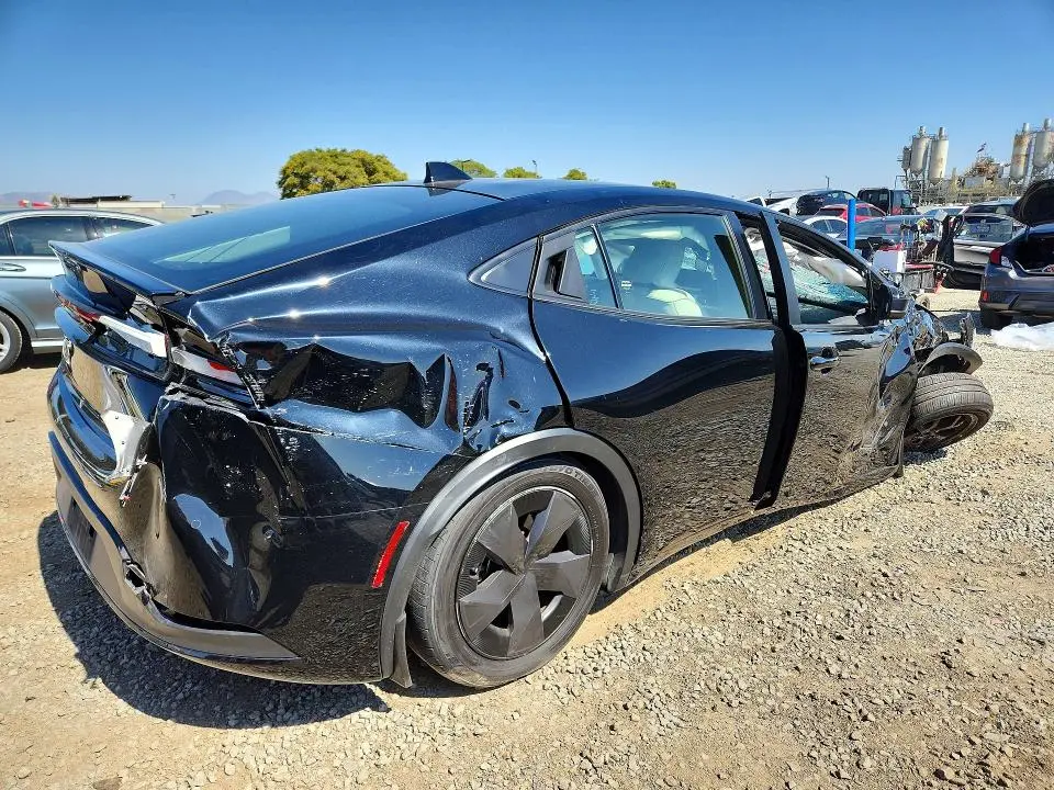2024 TOYOTA PRIUS LE  