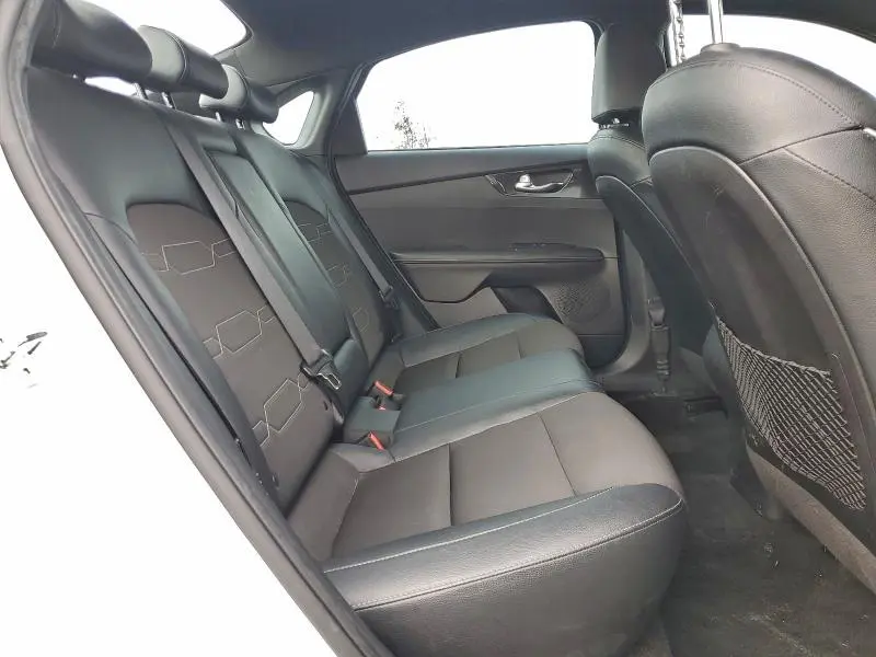 2021 KIA FORTE GT LINE  