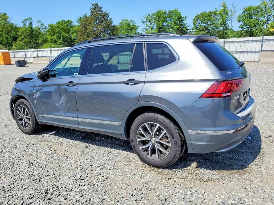 2020 VOLKSWAGEN TIGUAN SE  