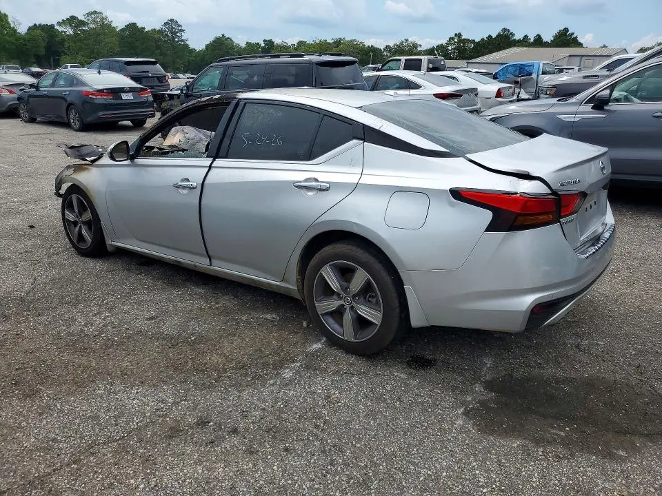 2020 NISSAN ALTIMA SV  