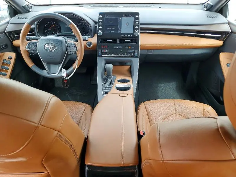 2019 TOYOTA AVALON   