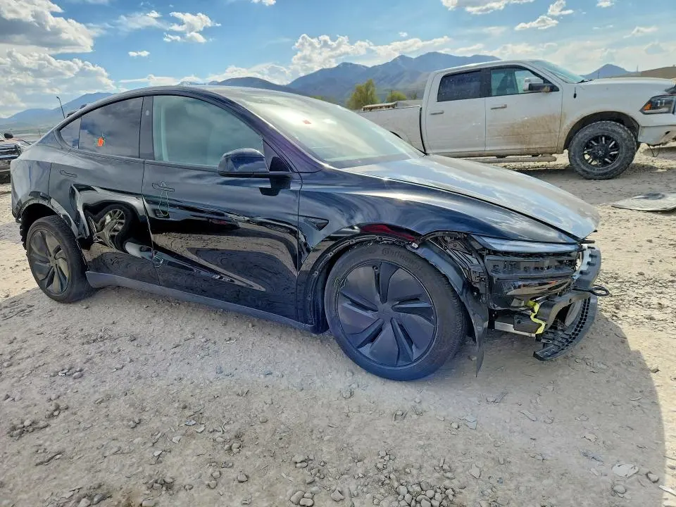 2026 TESLA MODEL Y   