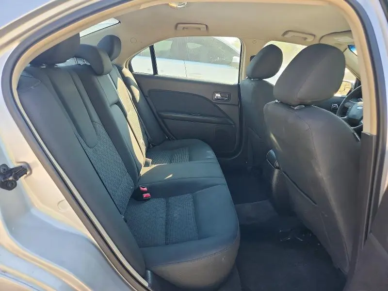 2011 FORD FUSION SE  