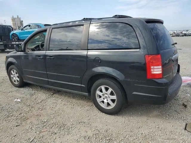 2010 CHRYSLER TOWN & COUNTRY LX  