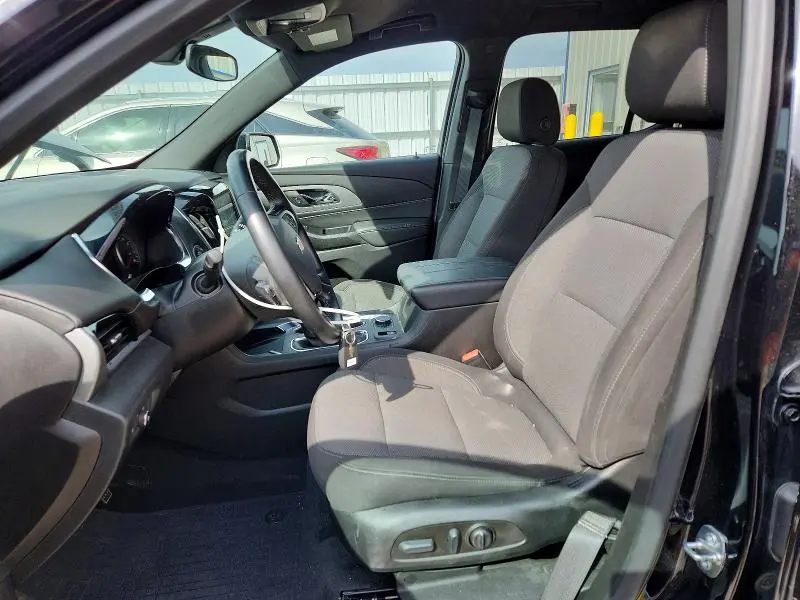 2023 CHEVROLET TRAVERSE LT  