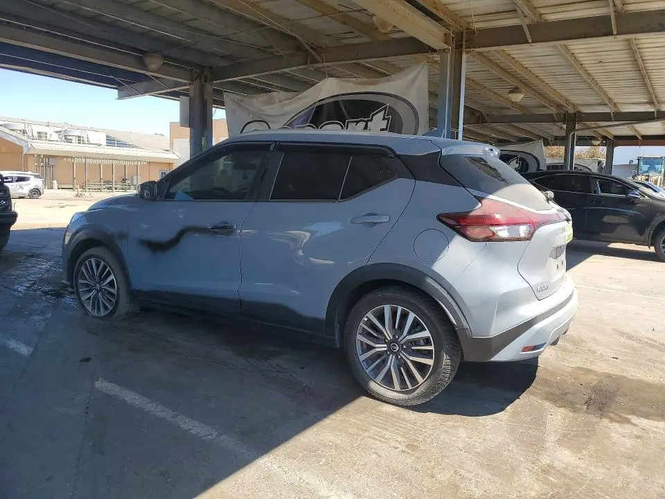 2021 NISSAN KICKS SV  