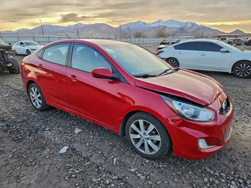 2012 HYUNDAI ACCENT GLS  