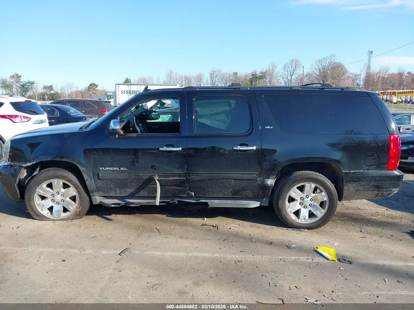 2013 GMC YUKON XL 1500 SLT