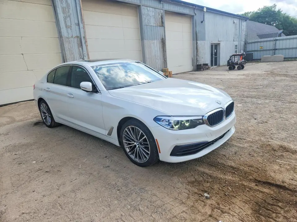 2020 BMW 530 XI  