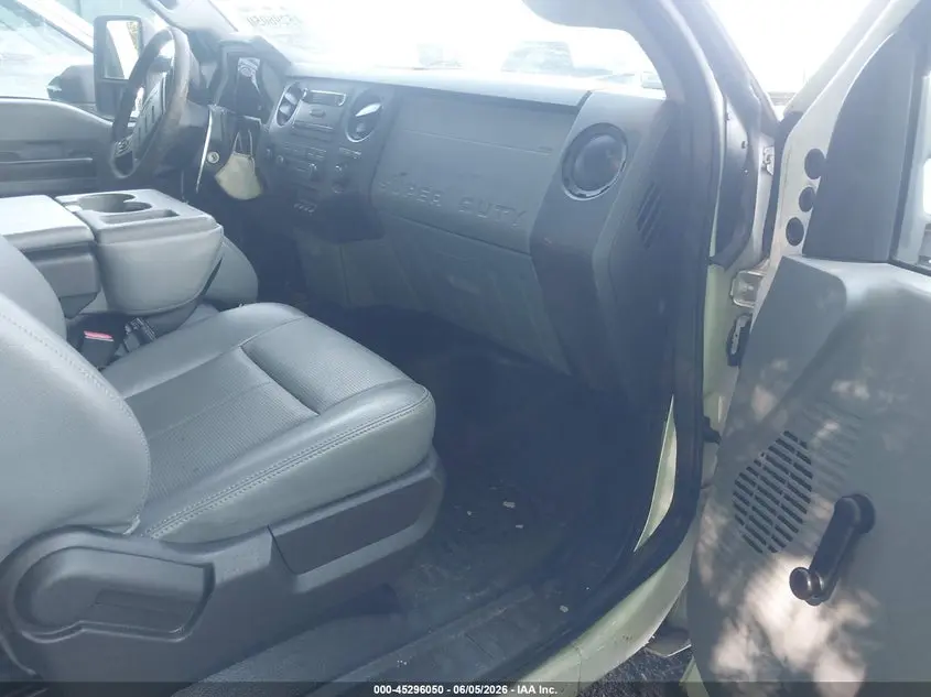2012 FORD F-250 XL