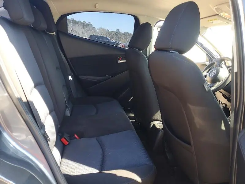 2017 TOYOTA YARIS IA BASE  