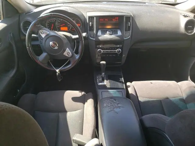 2011 NISSAN MAXIMA S  