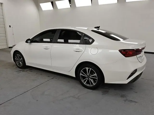 2022 KIA FORTE FE  