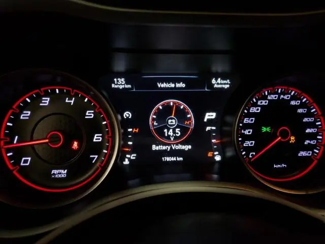 2017 DODGE CHARGER SXT  