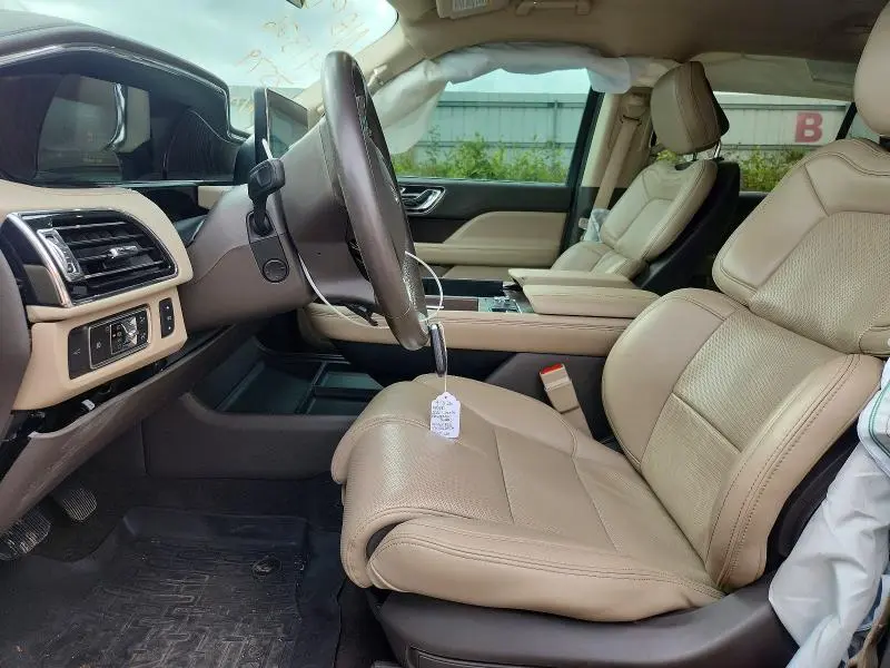 2022 LINCOLN NAVIGATOR   