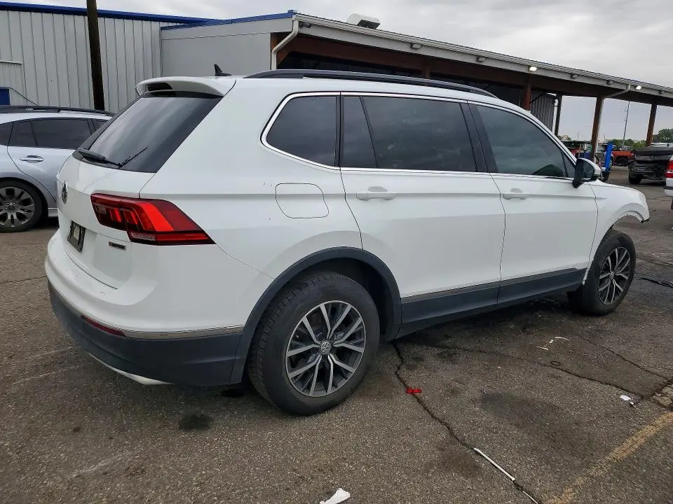 2020 VOLKSWAGEN TIGUAN SE  