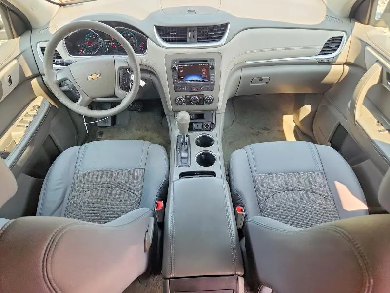 2015 CHEVROLET TRAVERSE LS  