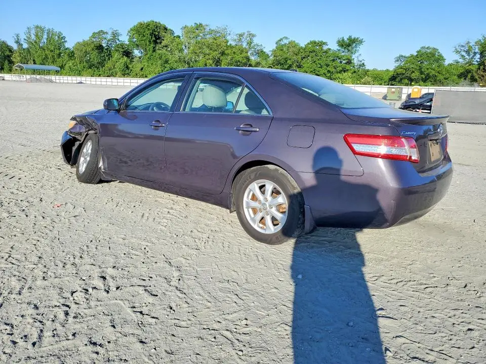 2011 TOYOTA CAMRY LE  