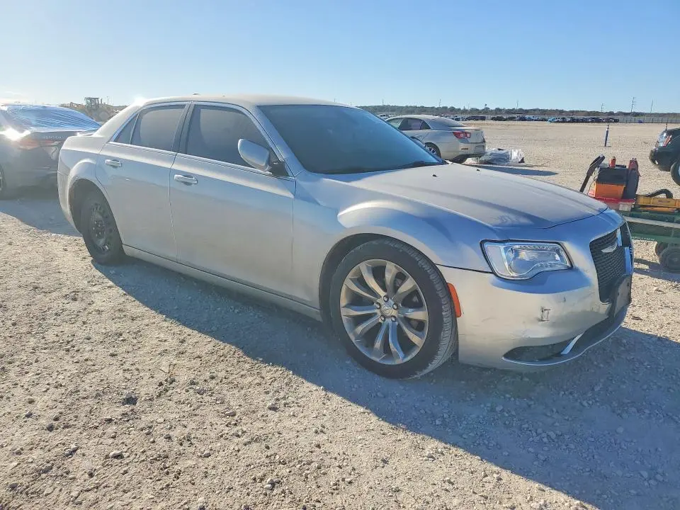 2019 CHRYSLER 300 TOURING  