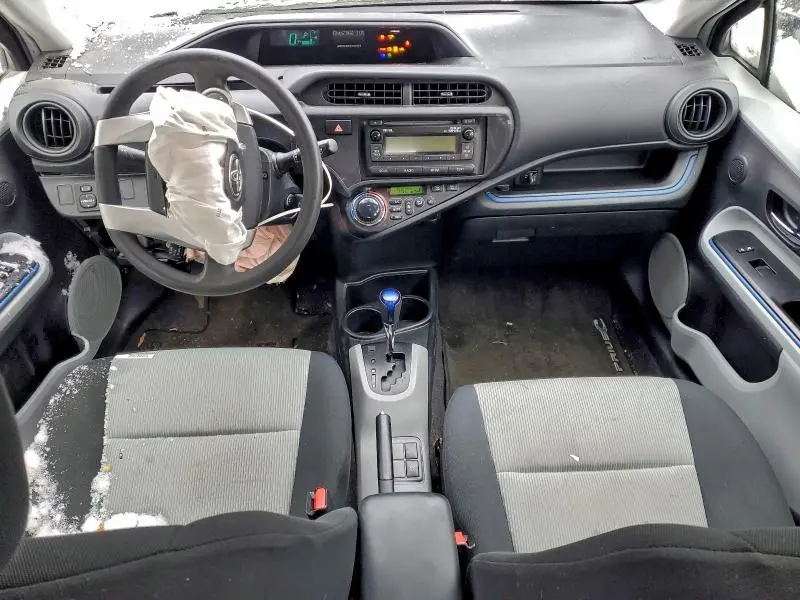 2013 TOYOTA PRIUS C   