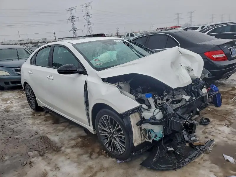 2022 KIA FORTE GT LINE  