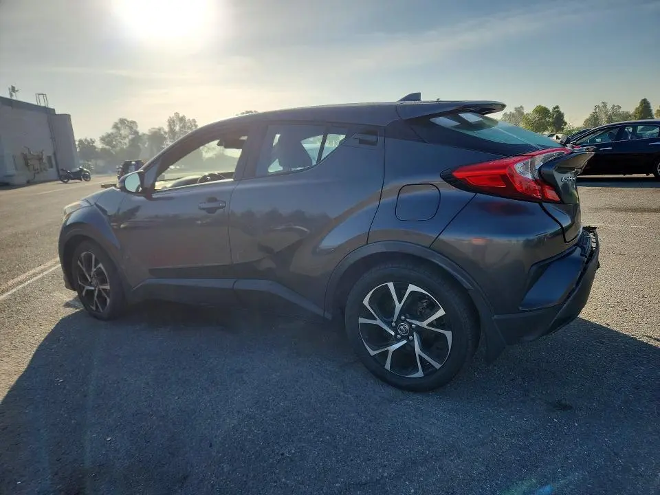 2018 TOYOTA C-HR XLE  