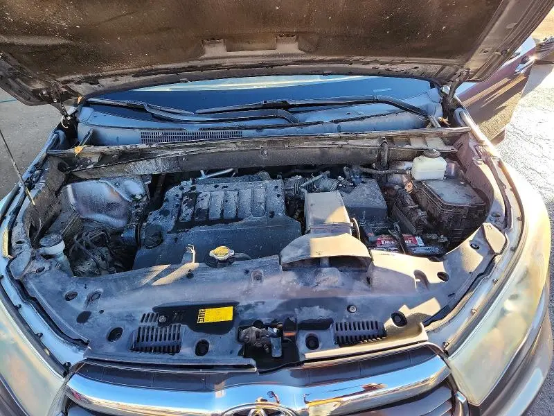 2015 TOYOTA HIGHLANDER XLE  