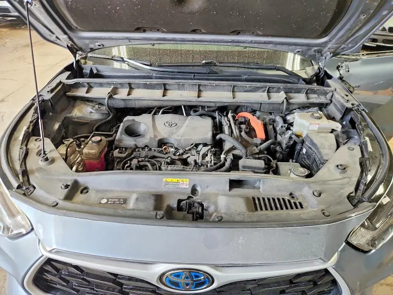 2021 TOYOTA HIGHLANDER HYBRID XLE  