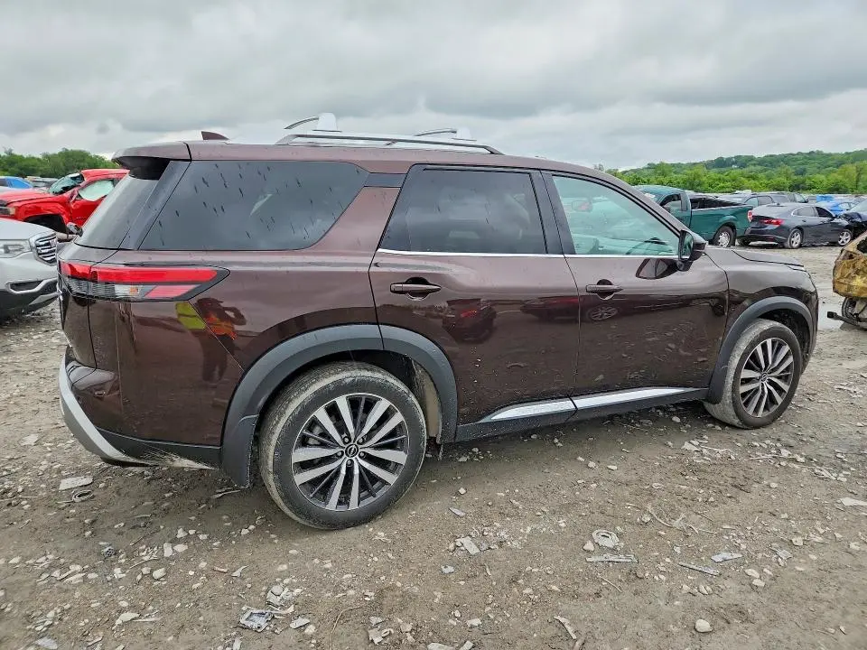 2022 NISSAN PATHFINDER PLATINUM  