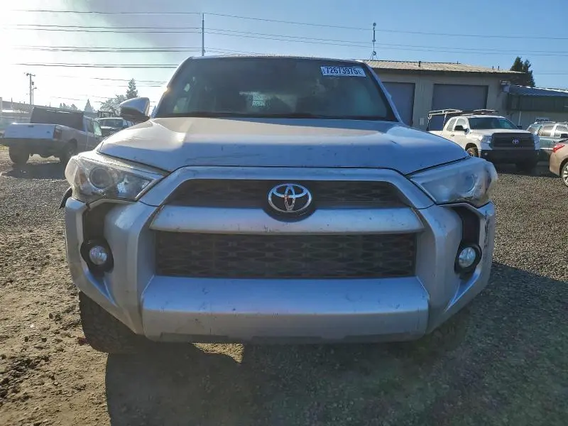2015 TOYOTA 4RUNNER SR5  