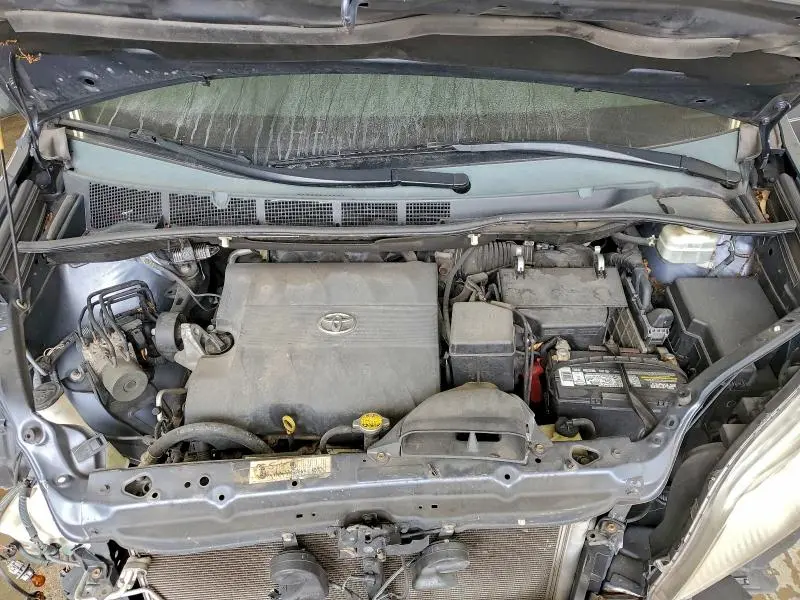 2013 TOYOTA SIENNA XLE  