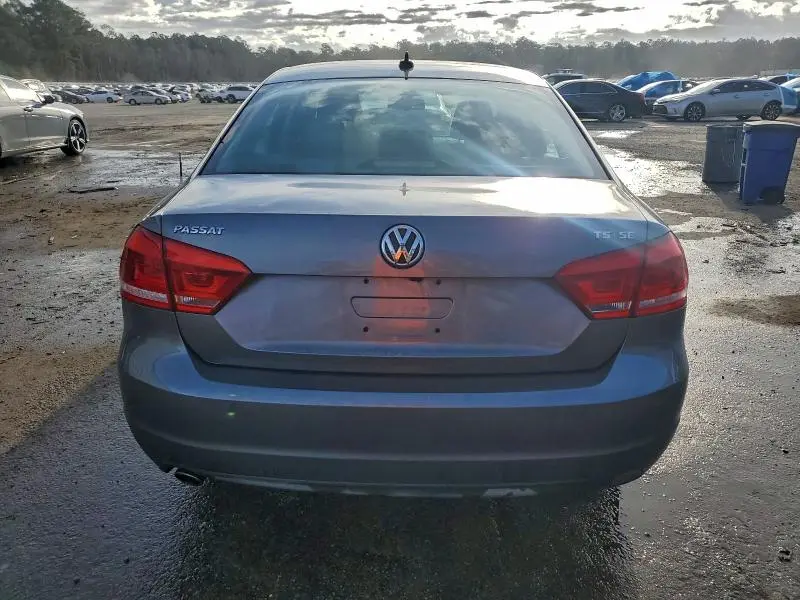 2014 VOLKSWAGEN PASSAT SE  