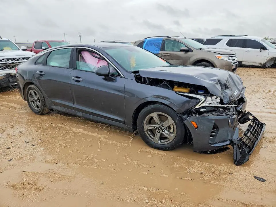 2022 KIA K5 LXS  