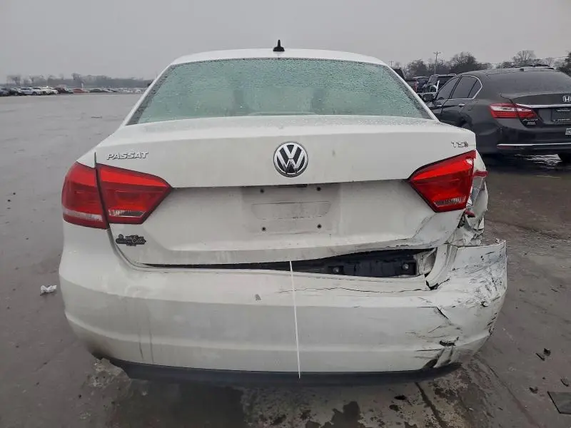 2015 VOLKSWAGEN PASSAT S  