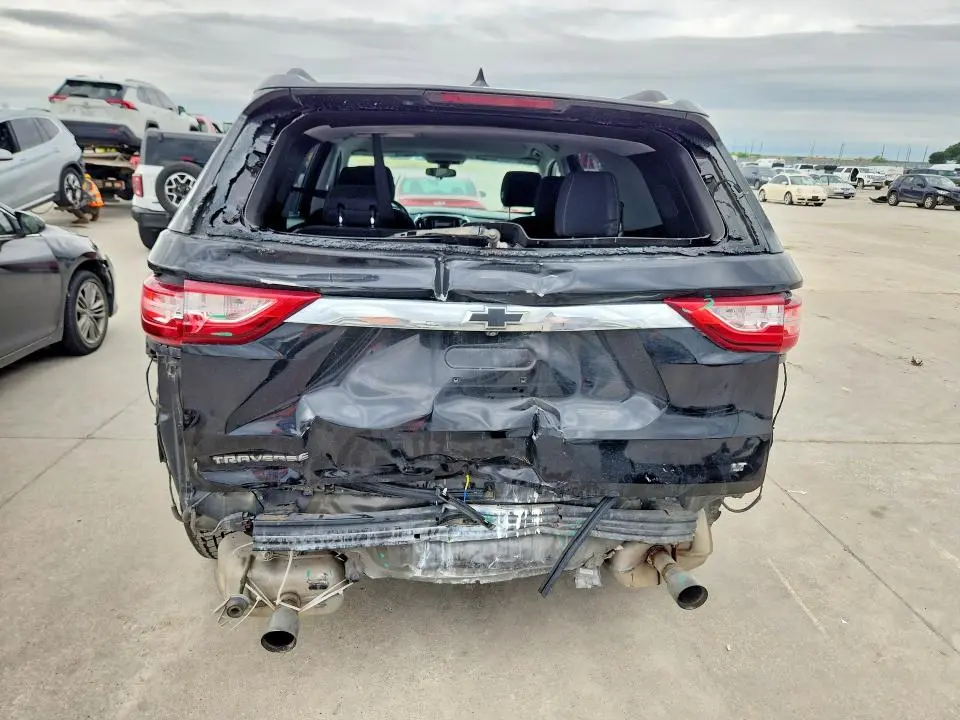 2020 CHEVROLET TRAVERSE LT  