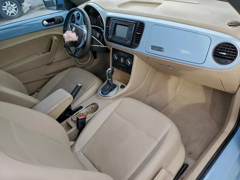 2016 VOLKSWAGEN BEETLE S/SE  