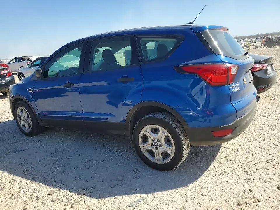 2019 FORD ESCAPE S  