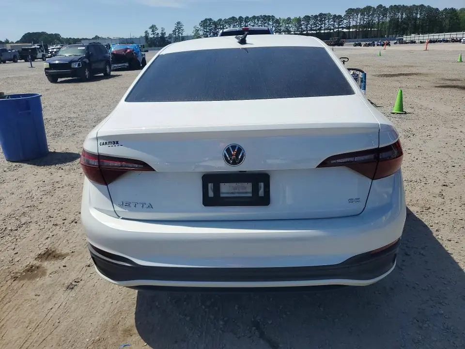 2022 VOLKSWAGEN JETTA SE  