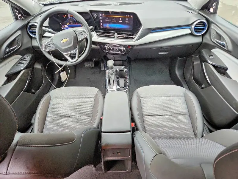 2025 CHEVROLET TRAX 1LT  