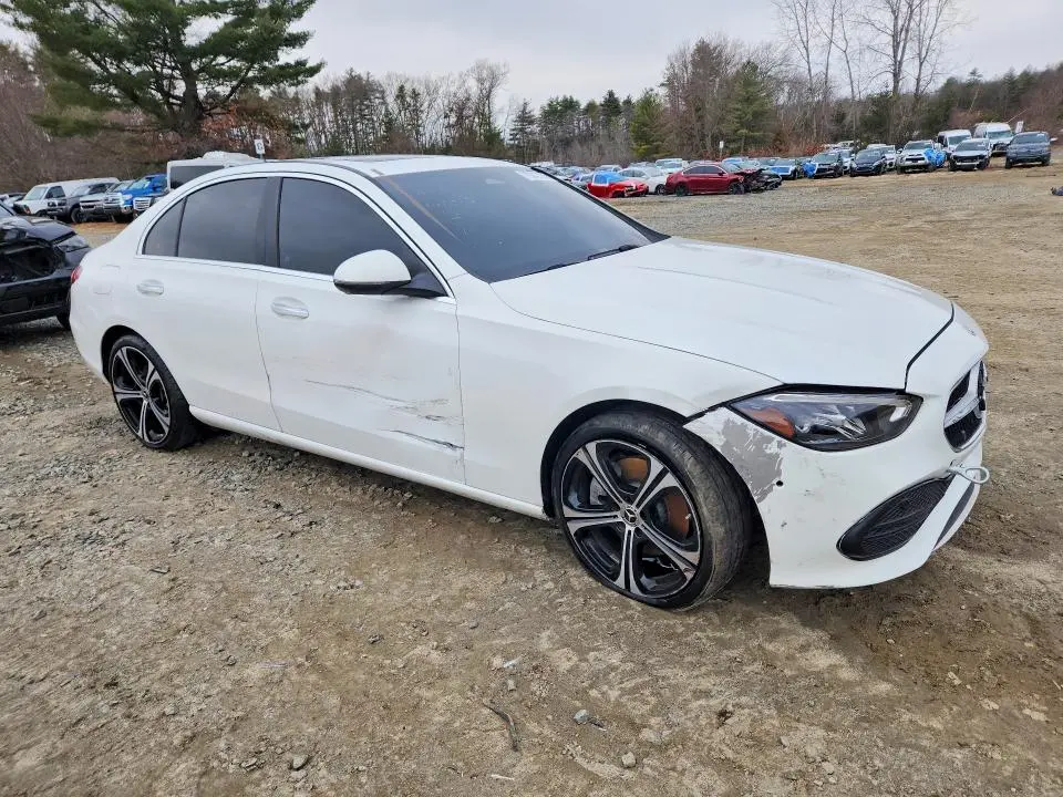 2024 MERCEDES-BENZ C 300  