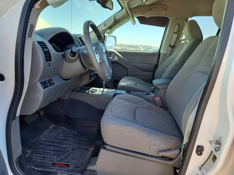 2021 NISSAN FRONTIER SV  