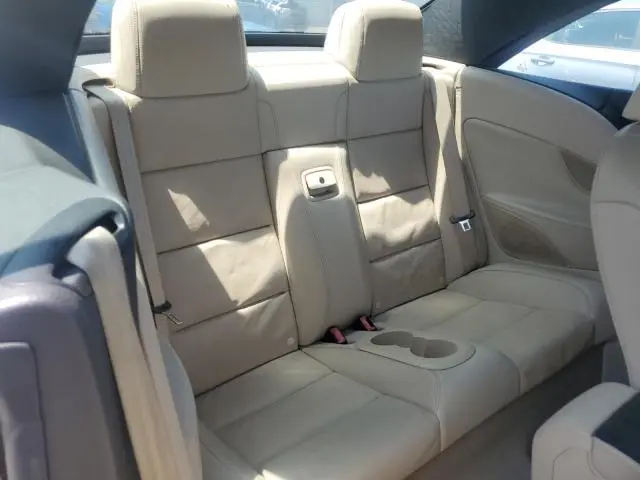 2012 VOLKSWAGEN EOS LUX  