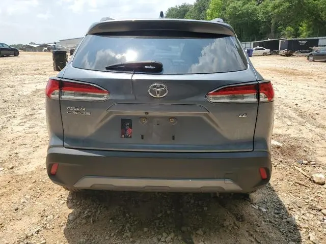 2022 TOYOTA COROLLA CROSS LE