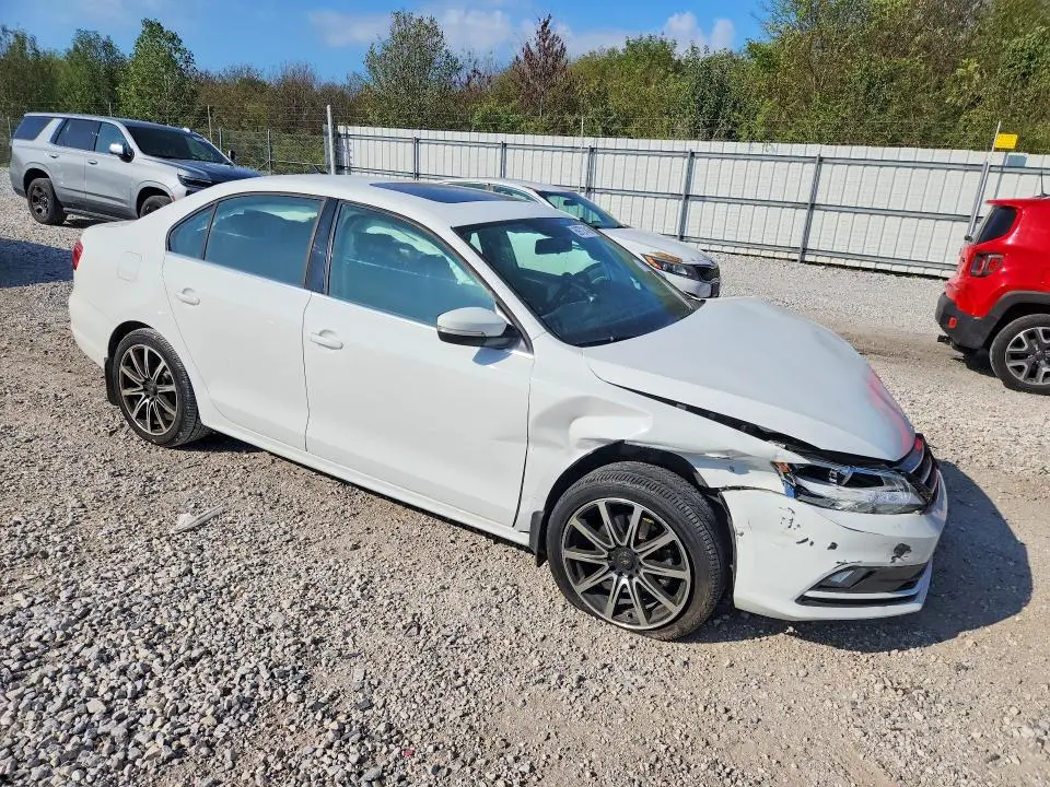 2015 VOLKSWAGEN JETTA SE  