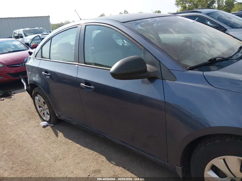 2013 CHEVROLET CRUZE LS AUTO