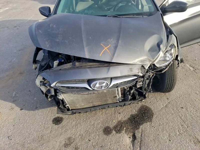 2013 HYUNDAI ACCENT GLS  