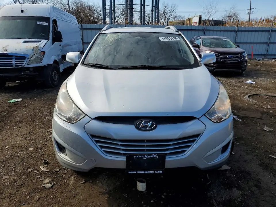 2011 HYUNDAI TUCSON GLS  