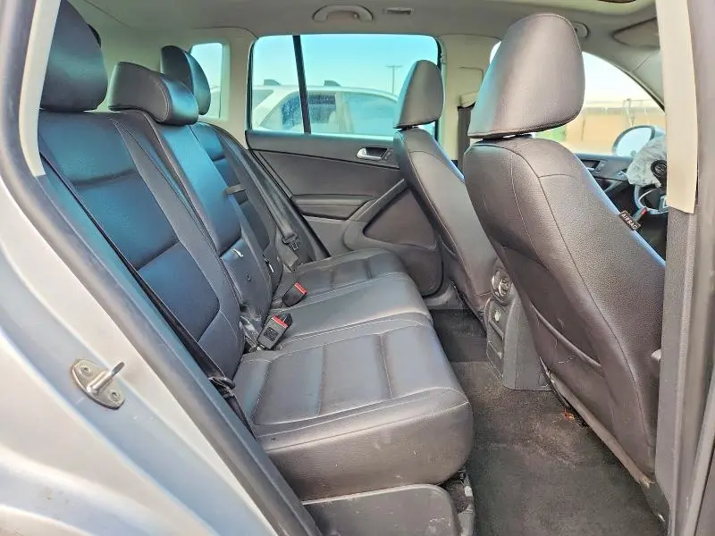 2013 VOLKSWAGEN TIGUAN S  